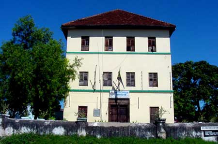 livingstonehouse.jpg