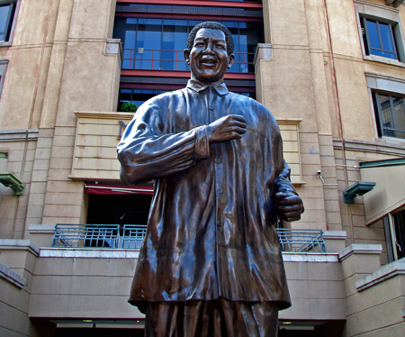 estatuademandela.jpg